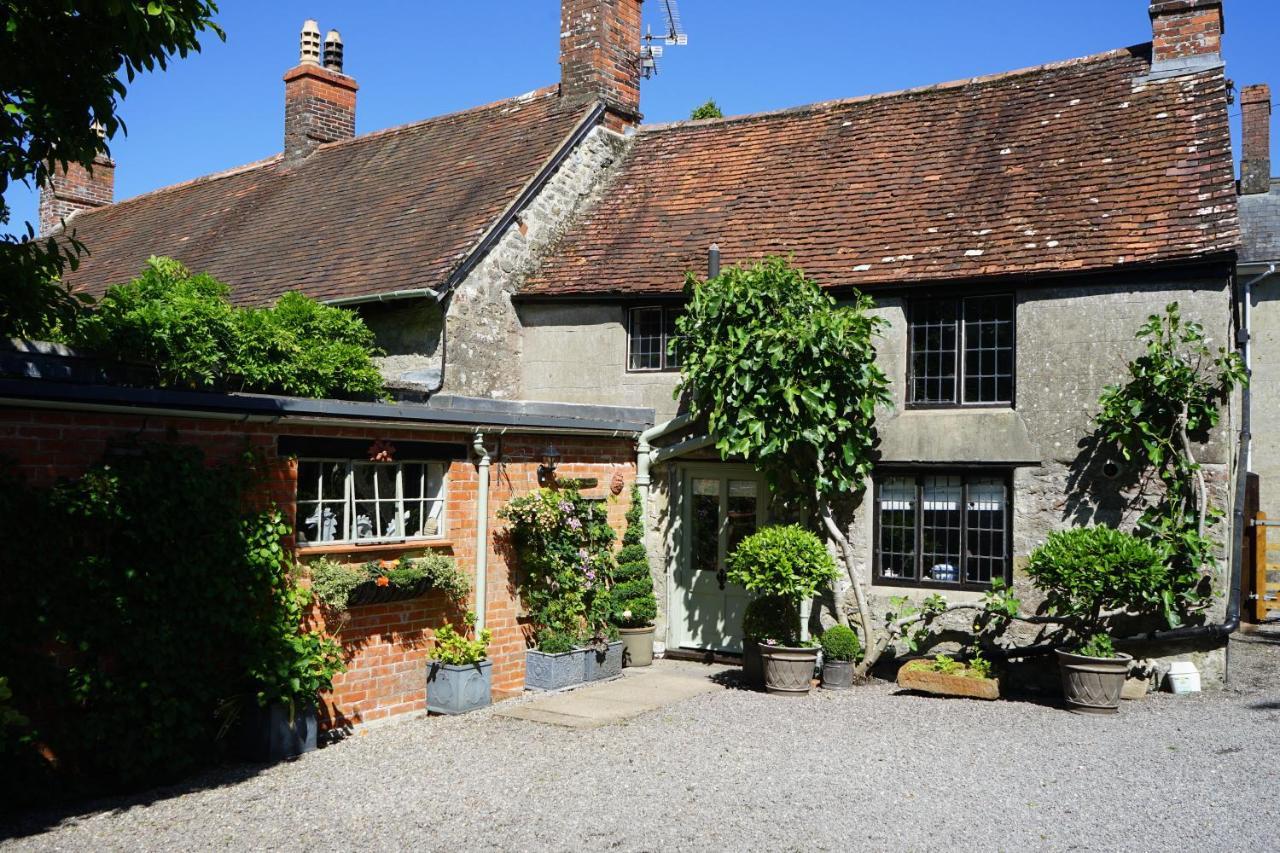 Stunning Historic 2-Bed House In Shaftesbury Villa Bagian luar foto