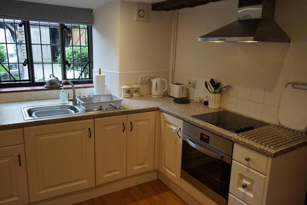 Stunning Historic 2-Bed House In Shaftesbury Villa Bagian luar foto