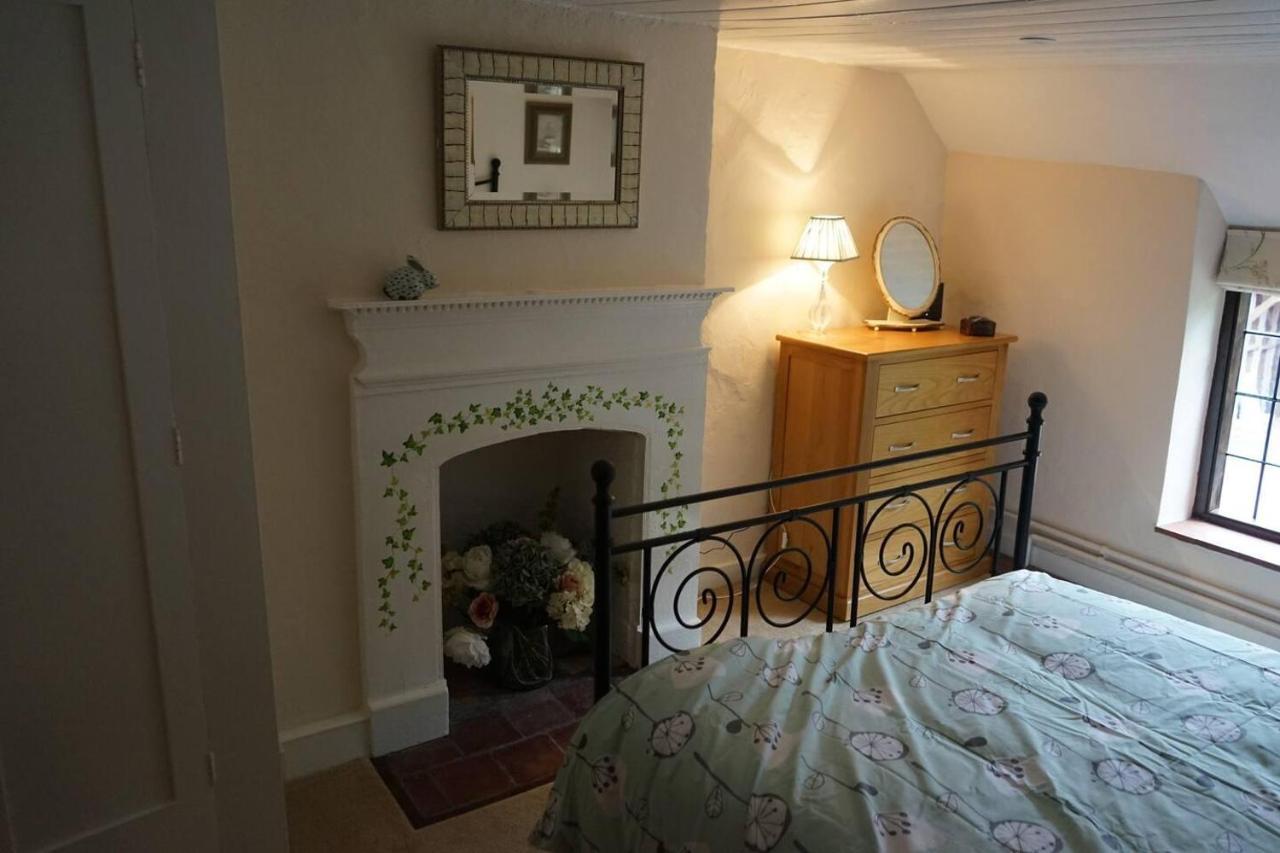 Stunning Historic 2-Bed House In Shaftesbury Villa Bagian luar foto
