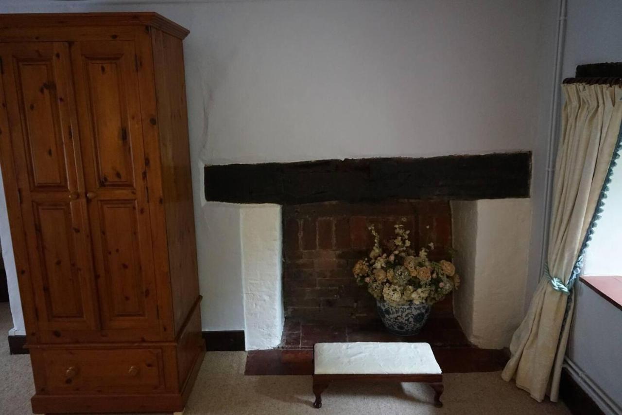 Stunning Historic 2-Bed House In Shaftesbury Villa Bagian luar foto